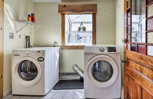 Oceanfront Cape Cod Home with Porch, Yard and Grill! - Foto 22