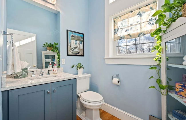 Golf-front Personal Arcade Hot tub Outdoor Kitchen - Photo 25