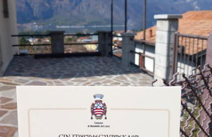 Lake and Guzzi view - Holiday Home - Foto 42