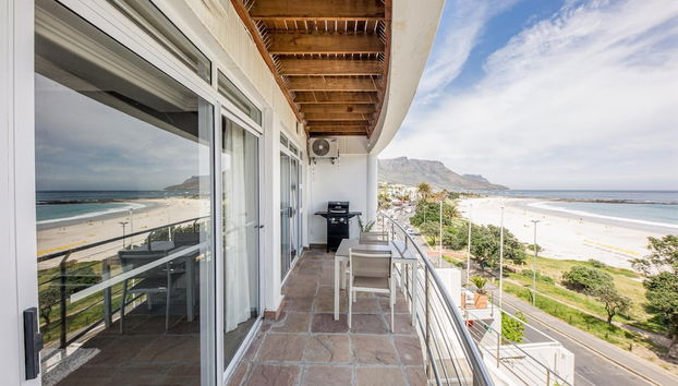 Cozy Apartment Opposite Camps Bay Beach Seasonsfind the Bay - Foto 5, Habitación