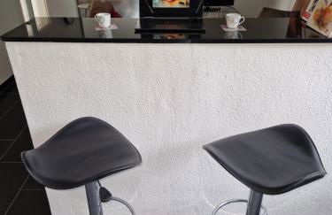 Zentrales City-Apartment mit Garage und Arbeitsplatz geeignet für Business und Familie - Foto 14