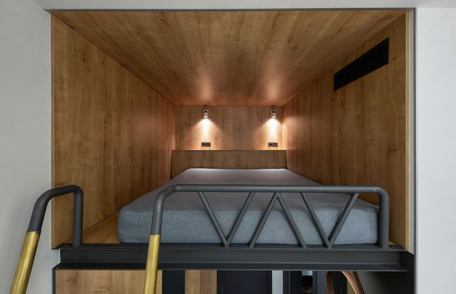 Underwood Art Room - Photo 32