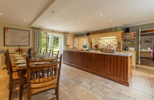 Masongill Lodge - Photo 2