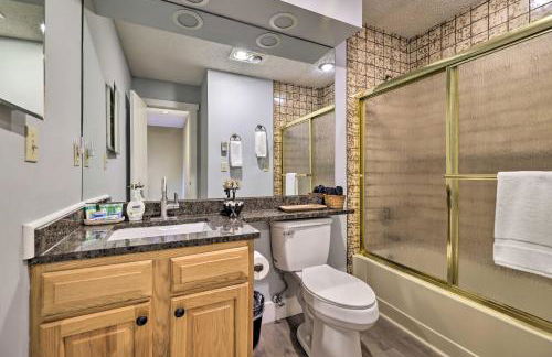 Cozy Poconos Townhome with Fireplace Near Jack Frost - Foto 16