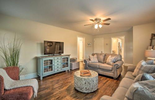 Idyllic Getaway with Deck about 4 Mi to Dtwn Athens - Foto 2