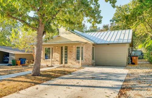 4 Mi to UT Austin Bright and Modern Family Home - Photo 25