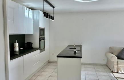 Juana YourHostHelper - Photo 25