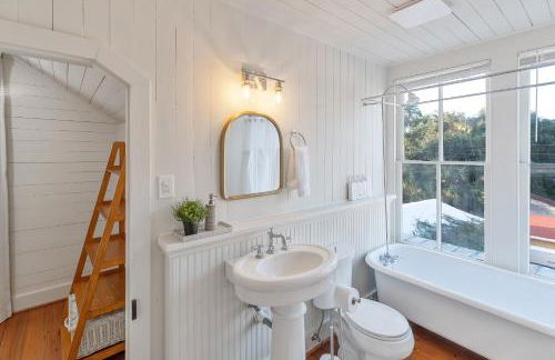 Historic 1871 Coastal Breeze with Heated Pool - Restoring Galveston - Photo 25