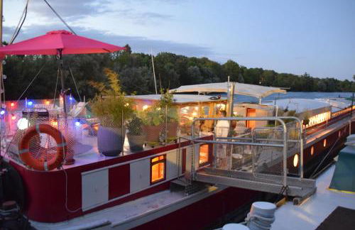 Bateau, Péniche Marboré - Disney - Foto 3