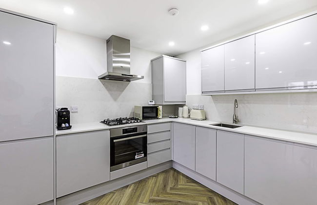 Spacious and Beautiful Apartment In Hanwell - Foto 11