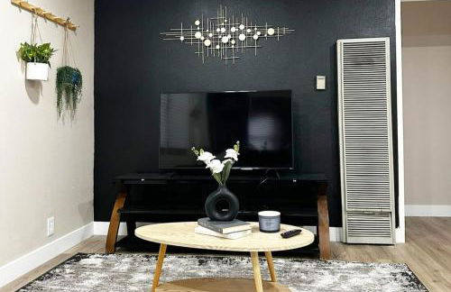 Modern Home Near Ontario Airport - Foto 20