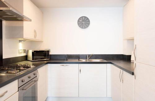 Lovely, comfortable 2-bed Braehead - free parking - Pass the Keys - Foto 35