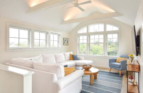 Gorgeous Architectural Home w Water Views - Foto 8