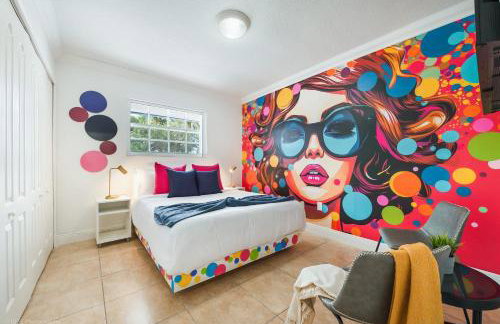 Le Femme Paradise - Htd Pool, Mini Golf, 5 Bedrooms, Jacuzzi, Game Room, BBQ,Pickleball - Photo 17