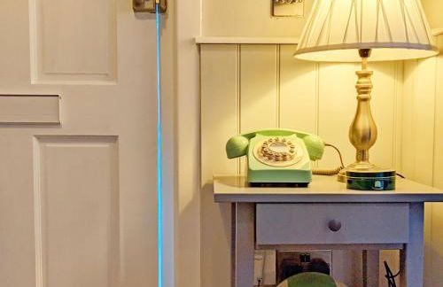 Sparrow Cottage - Westbourne - Photo 14