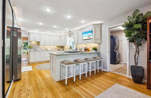 Hoosier Estate - Steps to IU - Photo 28