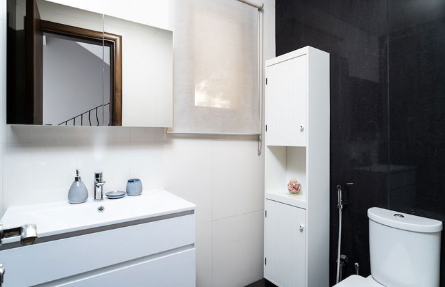 Nasma Holiday Homes - Al Hamra Village - Photo 36