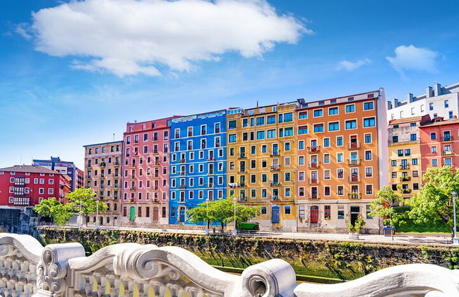 Punti di riferimento unici di Bilbao – Tour privato a piedi per coppie - Foto 5