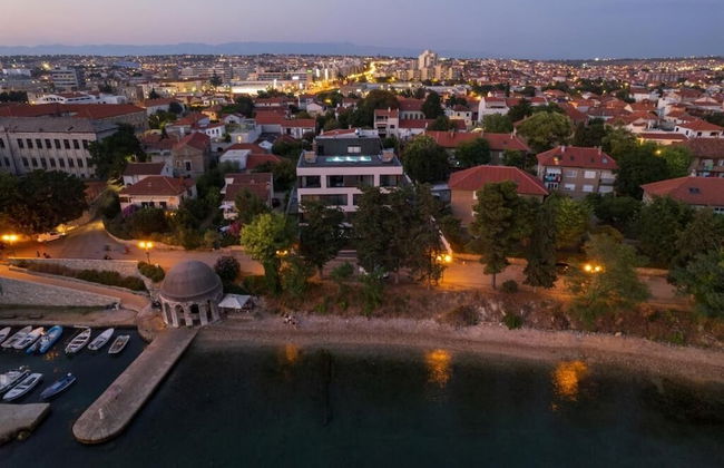 La Vista Suites - Photo 50