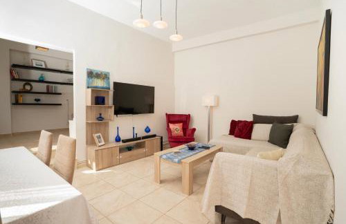 Niki Apartment, Exceptional 9,8, 500Mbps, Parking, Near OAKA, Kifisias Business Hub - Foto 1