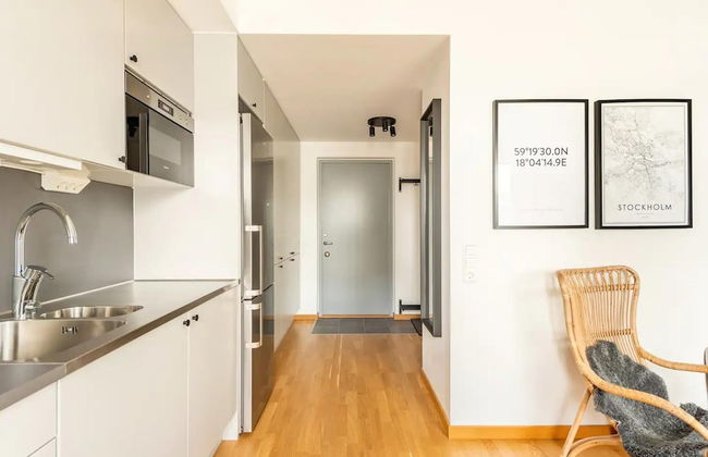 Luxury Business Studio Apartment - Garden View - Photo 10