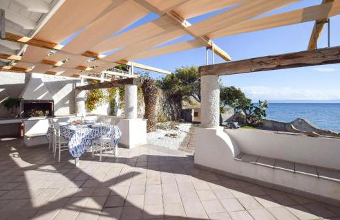 3 Bedroom Lovely Home In Gizzeria Lido - Photo 11