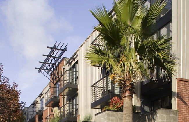 Inn at Northrup Station - Foto 28