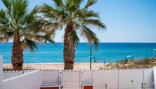 AT148 Frente la playa, jardín privado, vistas mar - Foto 1