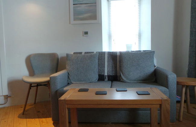 the Welsh Toll House - Photo 3