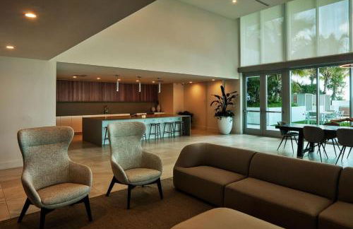 Landing Incredible 2BD Pool - Photo 35