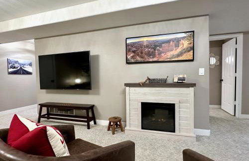 Beehive Basecamp Explore Ski Play and Make Memories - Foto 6