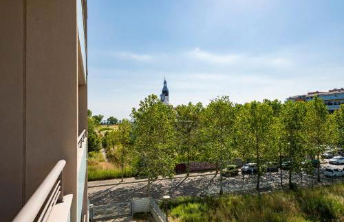 GuestHost - Bright Apartment with Terrace - Photo 37