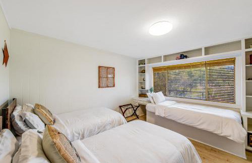 Hill country gem with private pool, deck, firepit, Ping-Pong, foosball, & WiFi - Photo 19