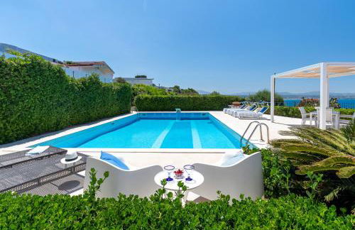 Splendida Villa con vista mozzafiato e piscina - Foto 1