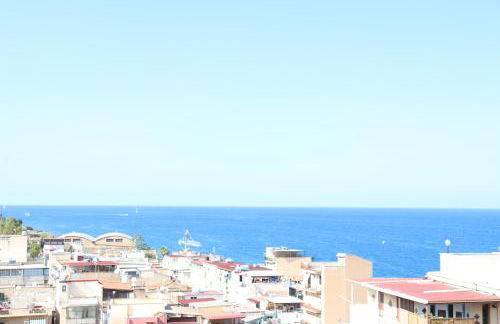 RineddaHouse Arenella - Vista Mare Panoramica a Palermo con Parcheggio privato - Foto 2