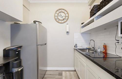 Outdoor Oasis with Pool and Hot Tub Perris Getaway - Foto 7