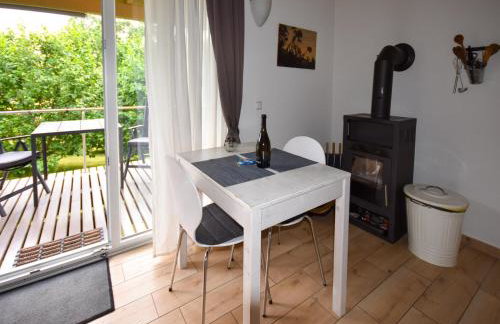 Holiday Home in Forest with Terrace & BBQ - Foto 95