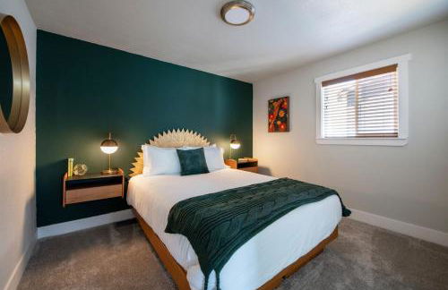 Mid-Century Modern Home - Hot Tub and Game Room - Foto 4