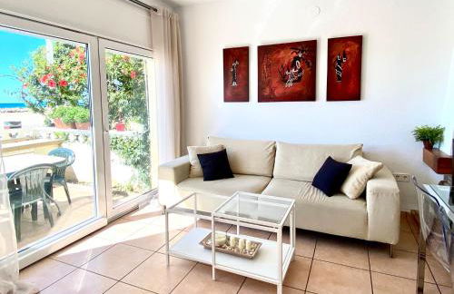 House in front of the beach with sea view - Foto 7