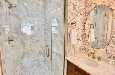 Charming Downtown Family Home with Fenced Yard - Foto 17