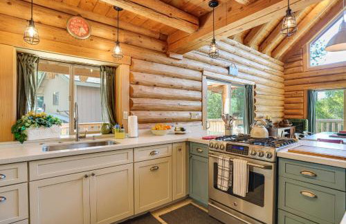 Walk to Pine Mountain Lake: Spacious Family Cabin - Photo 13