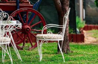 Red Roses-Traditional House - Photo 8