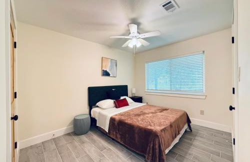 Waterfront Vacation Retreat with Gazebo Fishing - Foto 4