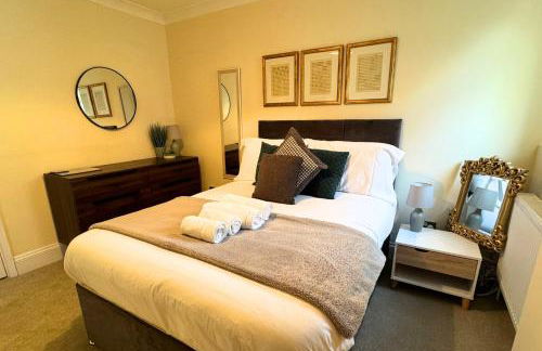 Y-Not House - Double Rooms with Private Bathroom - Photo 23