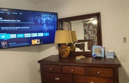 Palm Springs 3-Bedroom 2-Bath 5 Miles to the Beach - Foto 44