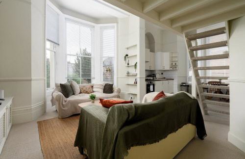 GuestReady - Charming Loft Apartment in Chiswick - Foto 7