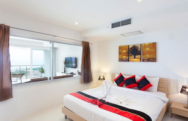 Sunset Plaza Karon by RESAVA - Photo 45