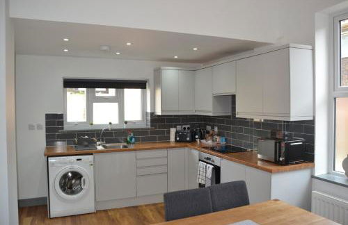 The Moo House 2 bed Property - STAYSEEKERS - Foto 5