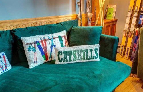 Spacious Arts Crafts Village Home Perfect Summer Base Near Trails Events - Foto 9