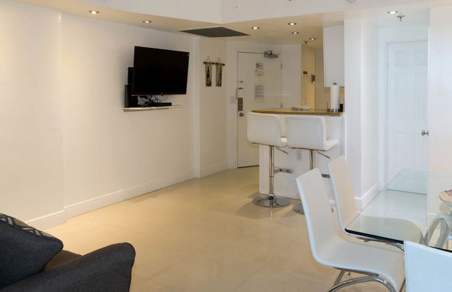 Castle Beach Club Apartments - Photo 78